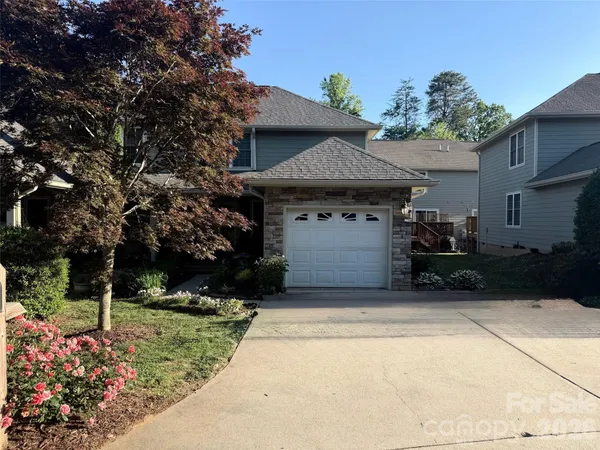 $310,000 | 10 Aberdeen Drive, Arden, NC 28704