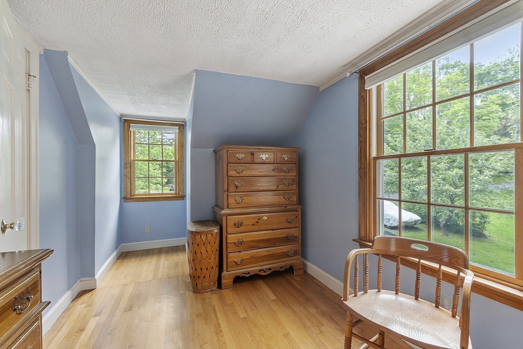 153 Tahattawan Road Littleton, MA 01460 - Photo 13 of 38 Gallery Image 13