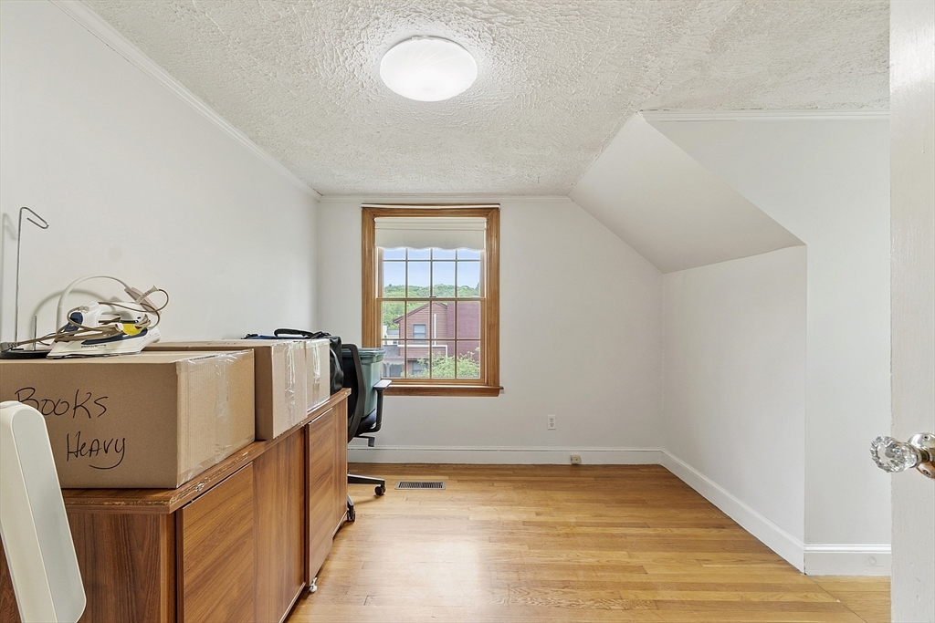 153 Tahattawan Road Littleton, MA 01460 - Photo 14 of 38 Gallery Image 14