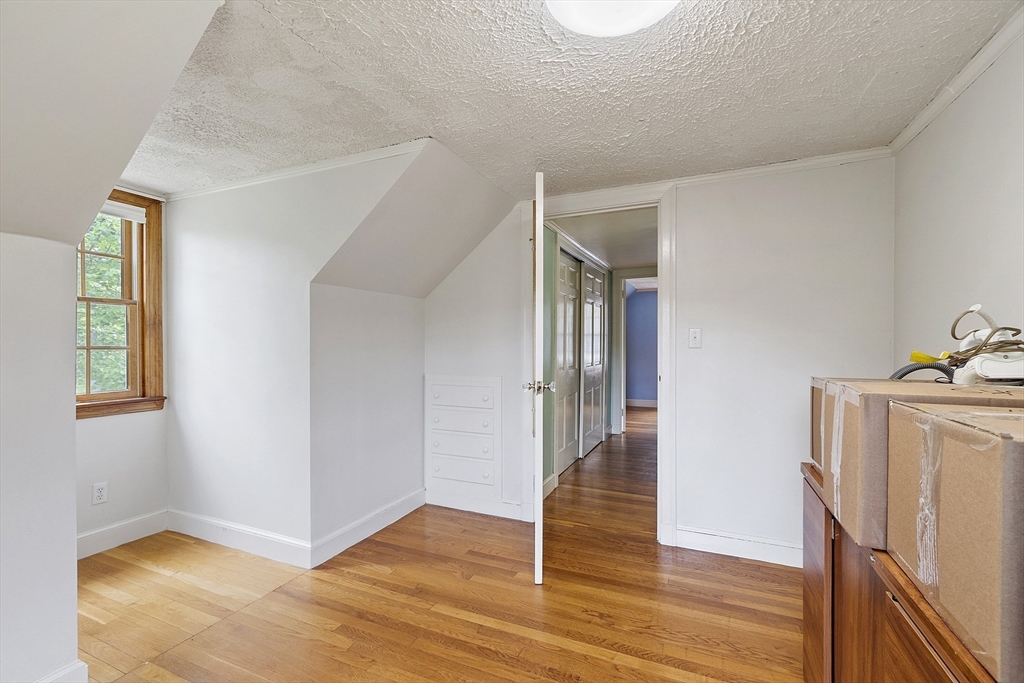 153 Tahattawan Road Littleton, MA 01460 - Photo 15 of 38 Gallery Image 15