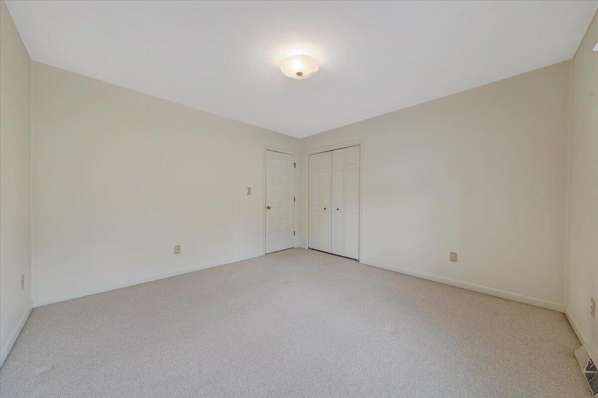 1915 McVitty Road Salem, VA 24153 - Photo 28 of 60 28-MIB05186