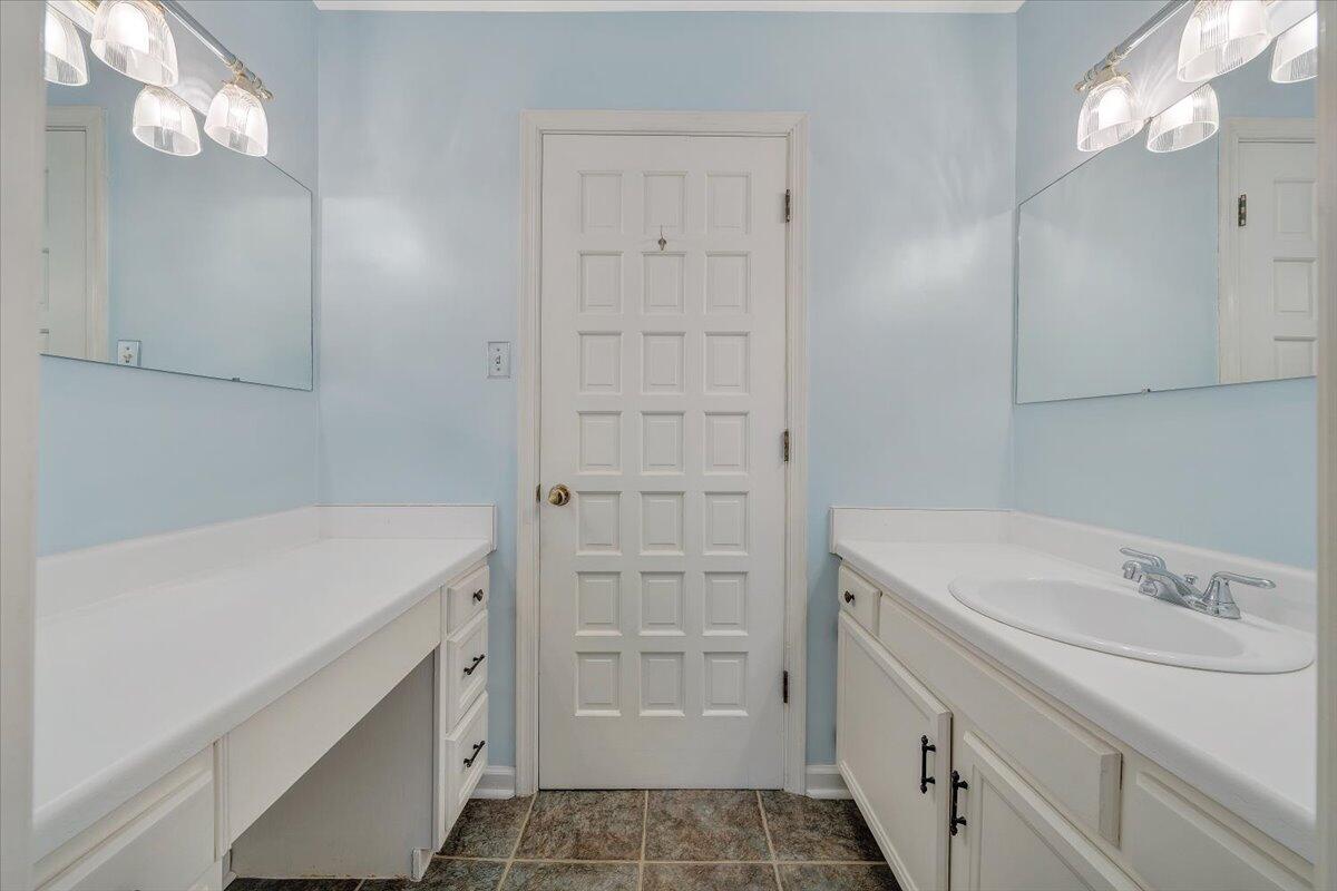 1915 McVitty Road Salem, VA 24153 - Photo 32 of 60 32-MIB05204
