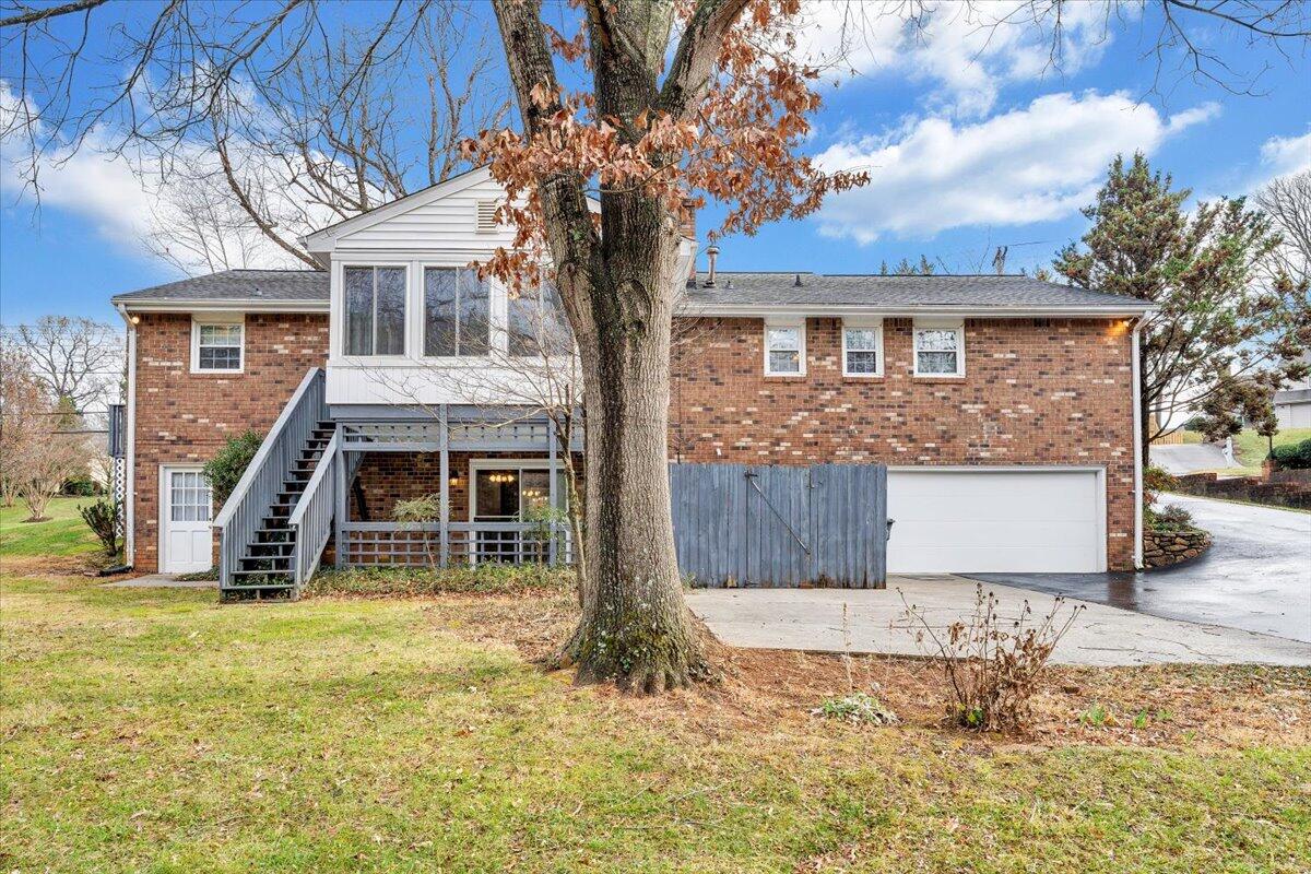 1915 McVitty Road Salem, VA 24153 - Photo 48 of 60 48-MIB05357