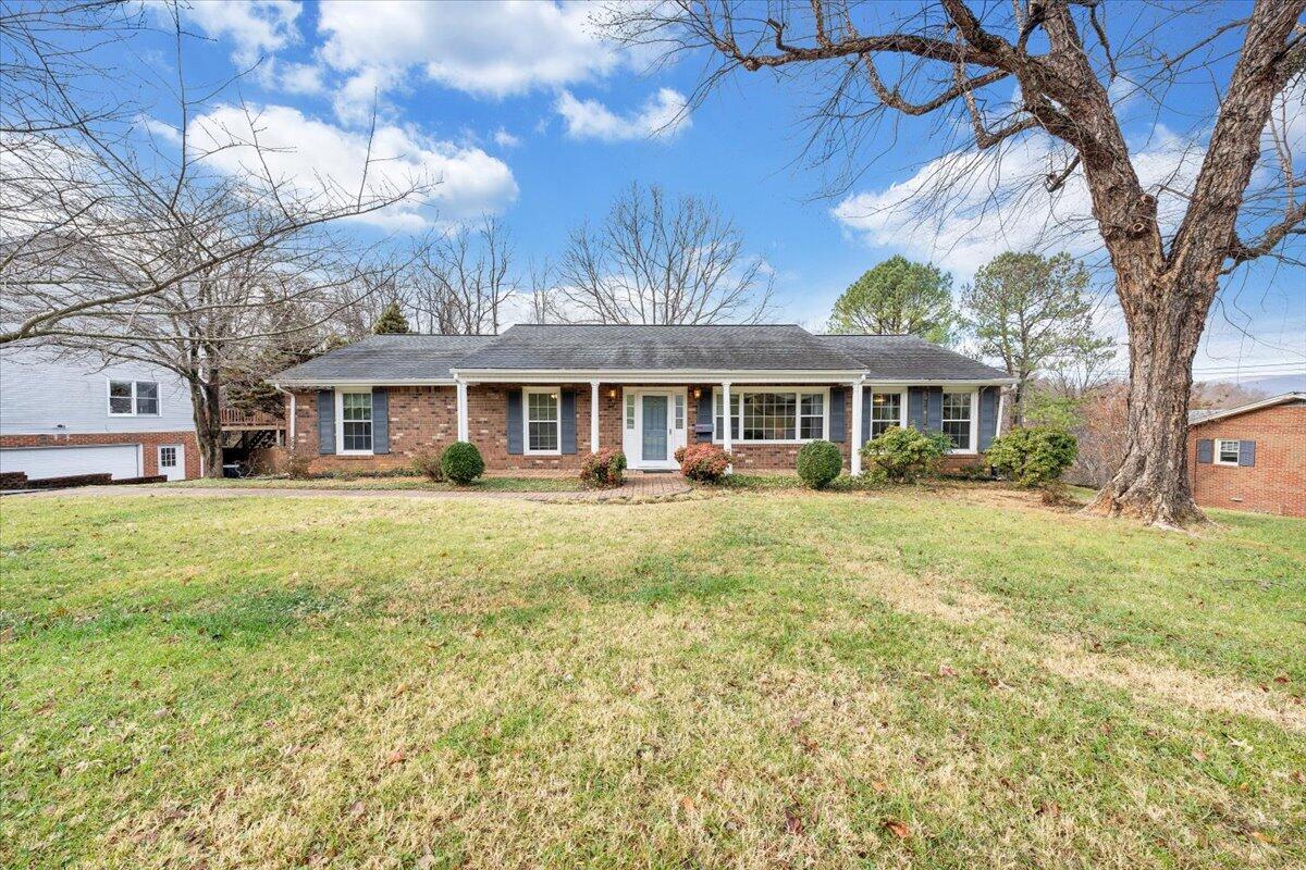 1915 McVitty Road Salem, VA 24153 - Photo 55 of 60 55-MIB05330