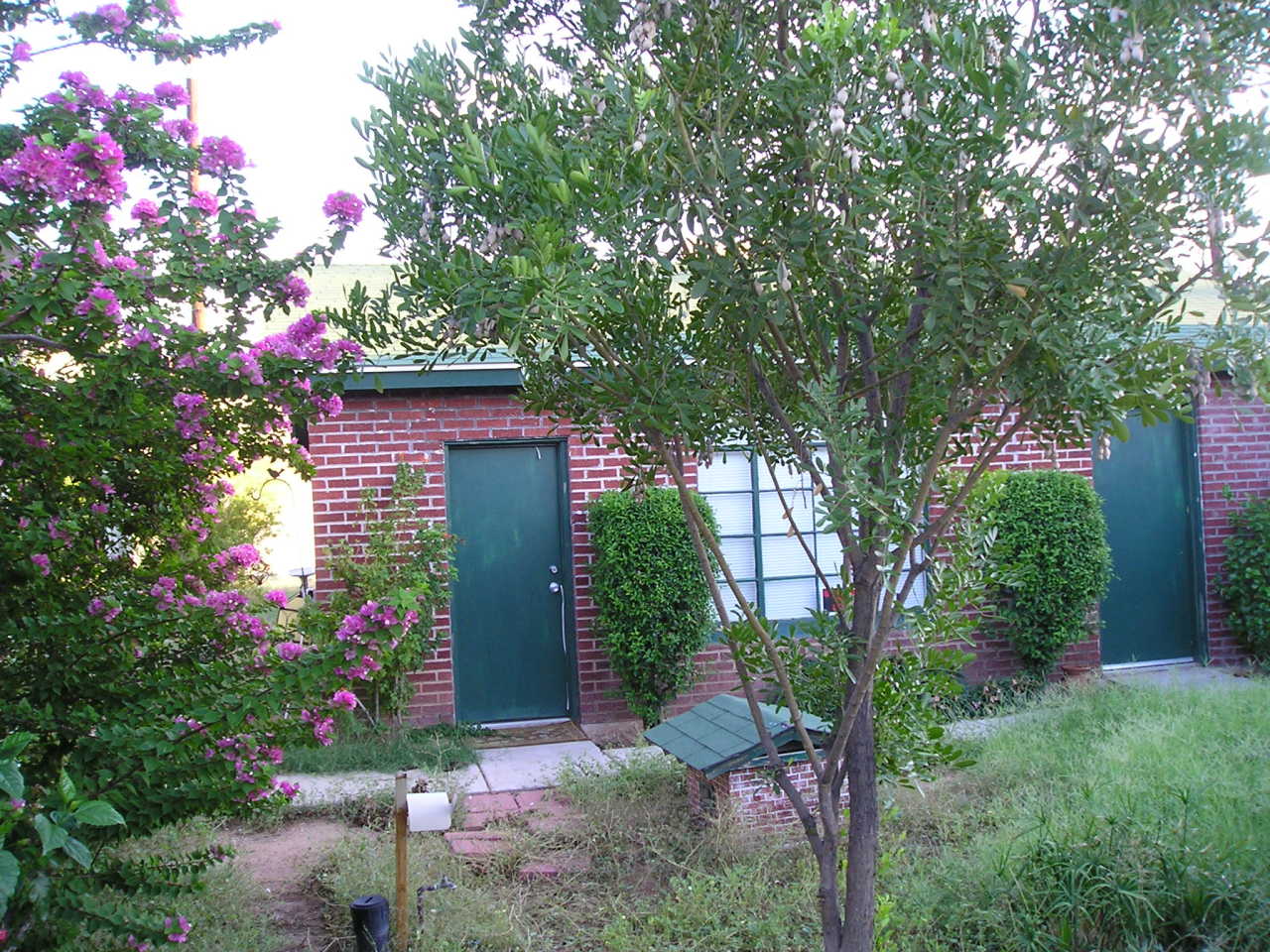 2405 East Coronado Road Phoenix, AZ 85008 - Photo 1 of 8 Studio