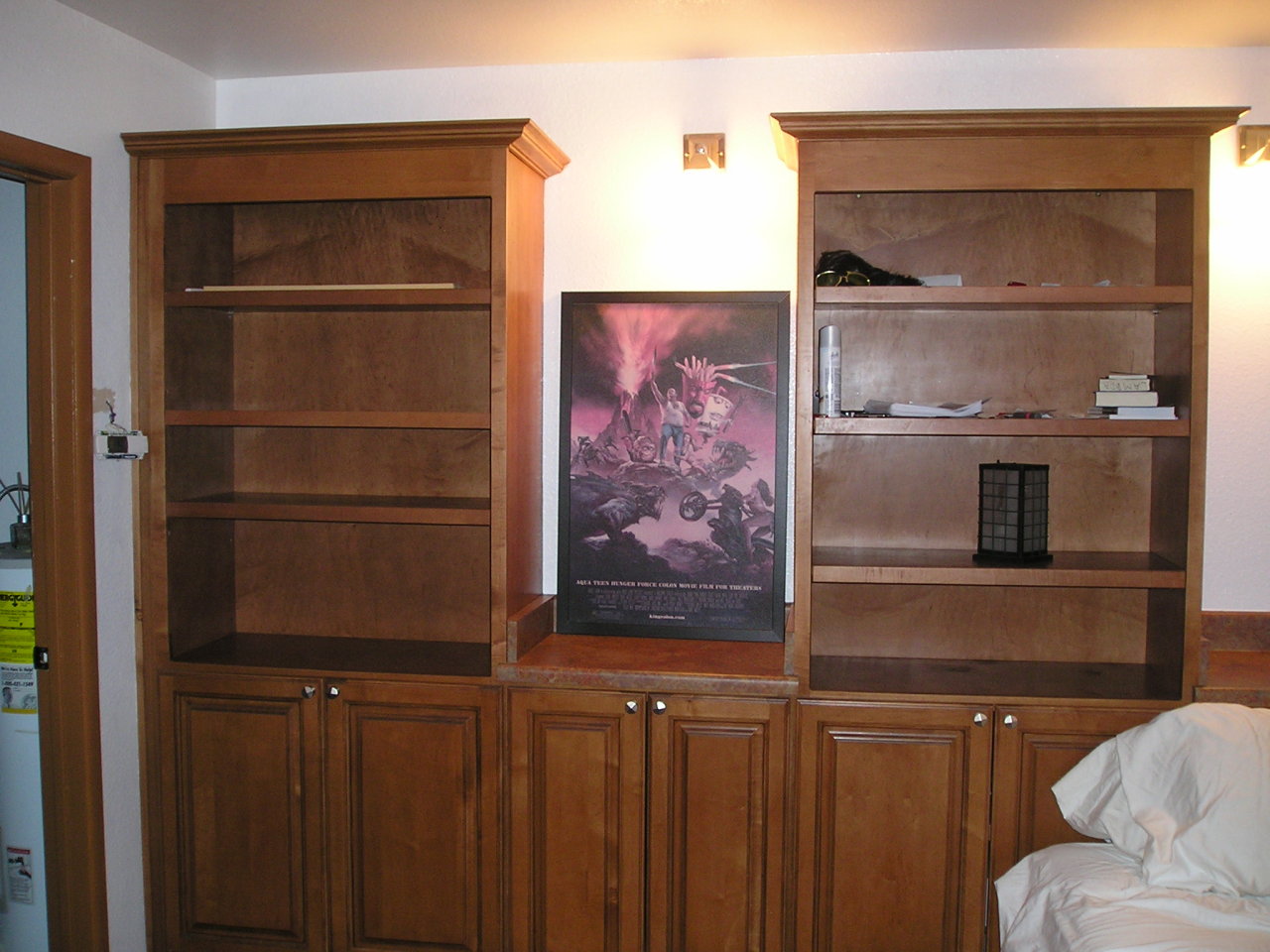 2405 East Coronado Road Phoenix, AZ 85008 - Photo 5 of 8 Book Shelves