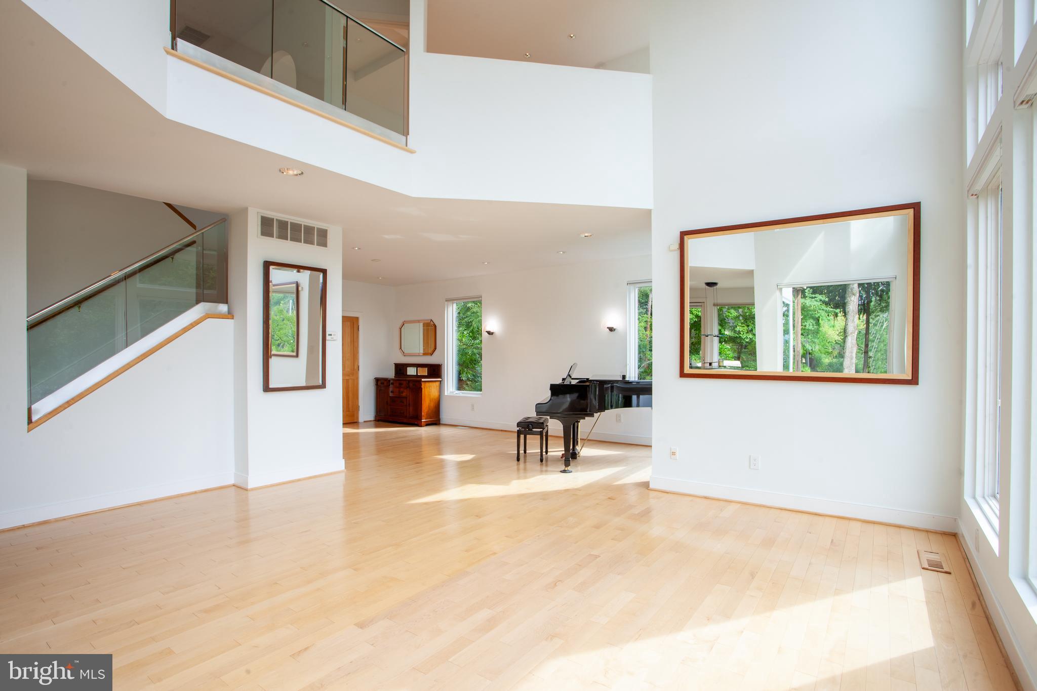 163 Edge Way Arnold, MD 21012 - Photo 19 of 77 Living Room