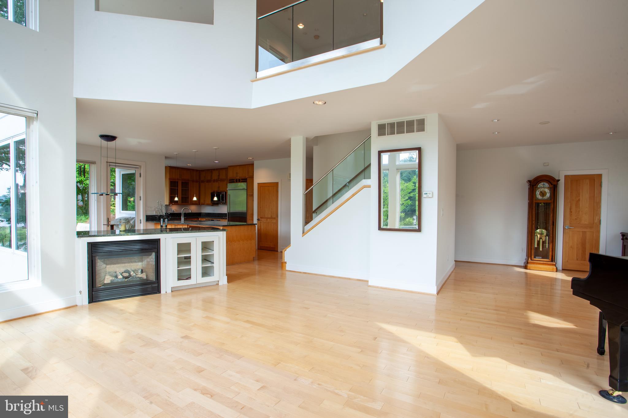 163 Edge Way Arnold, MD 21012 - Photo 22 of 77 Living Room