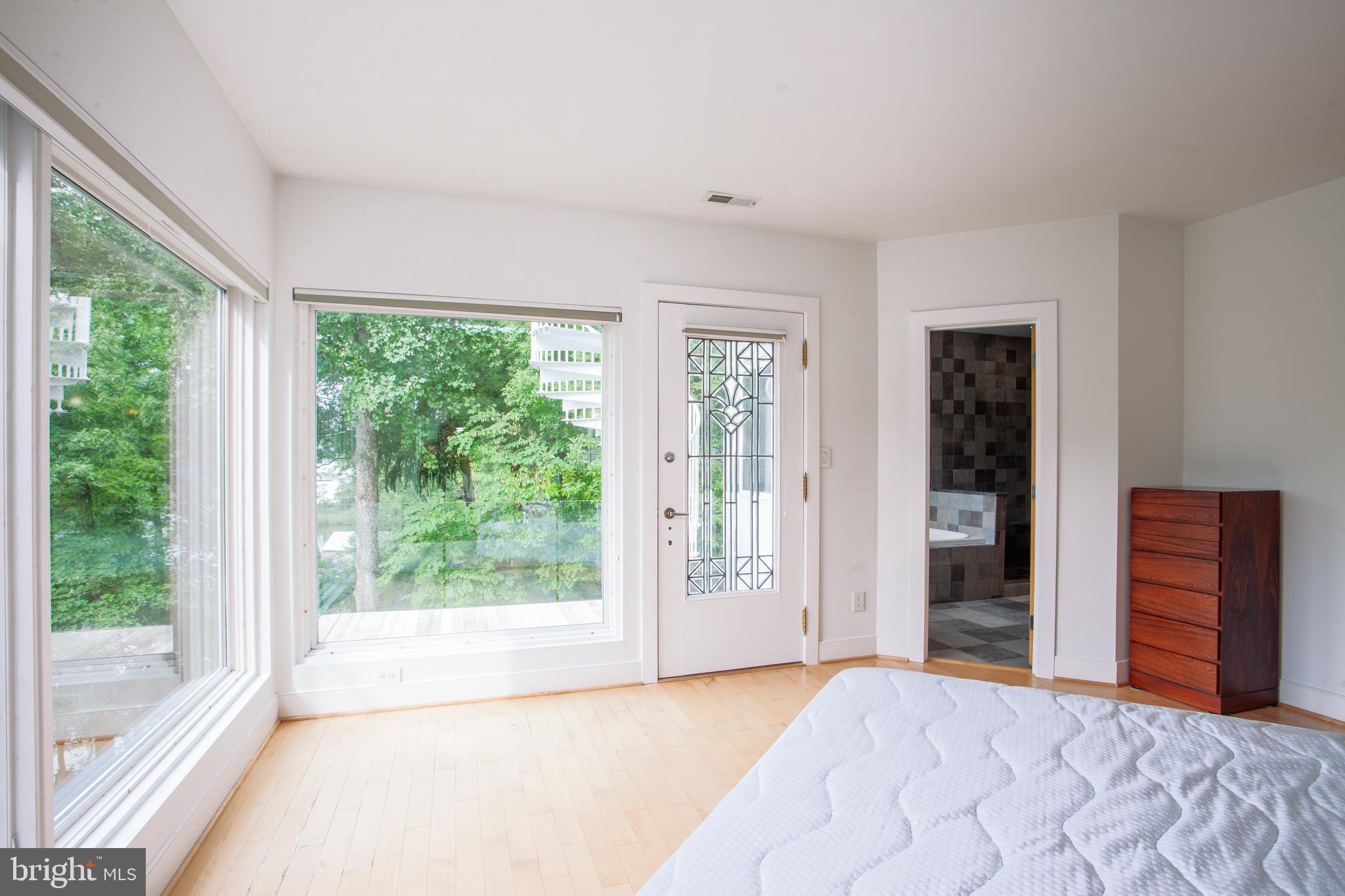 163 Edge Way Arnold, MD 21012 - Photo 33 of 77 Master Bedroom