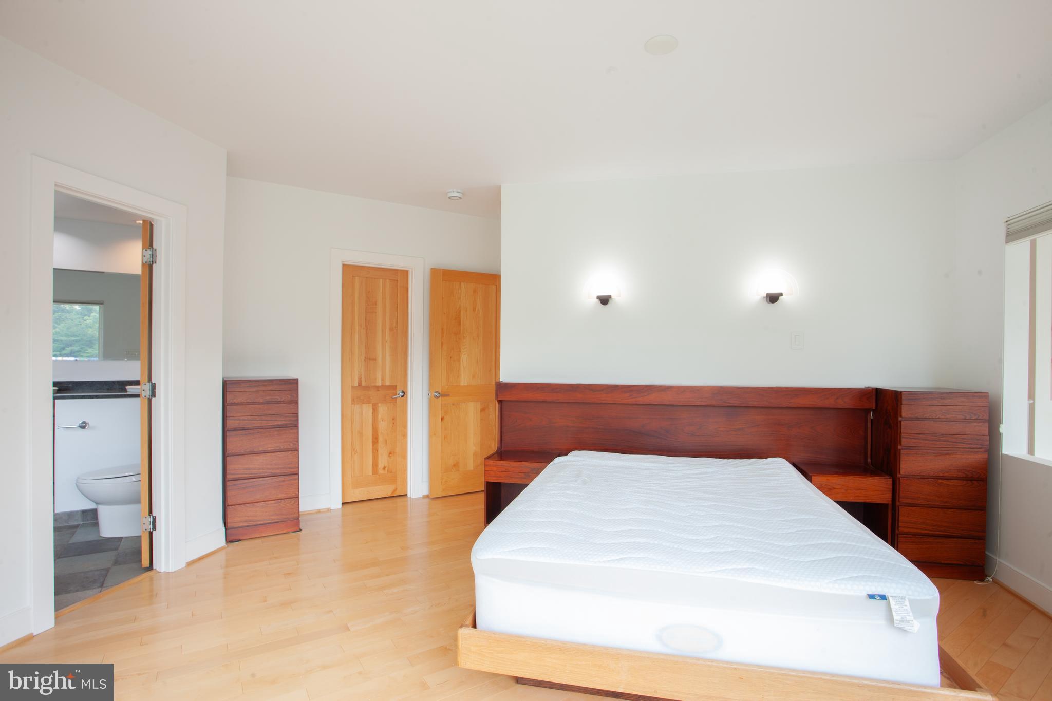 163 Edge Way Arnold, MD 21012 - Photo 34 of 77 Master Bedroom