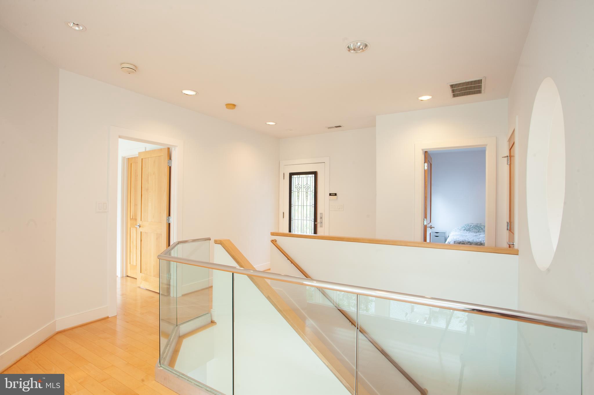 163 Edge Way Arnold, MD 21012 - Photo 57 of 77 Upper Level hallway