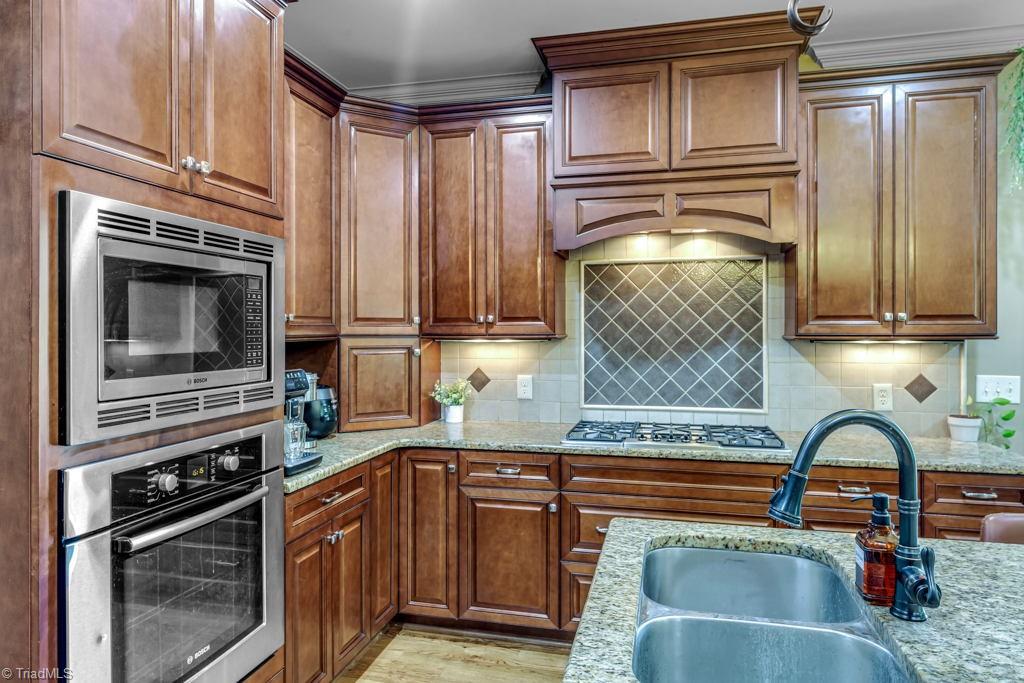 502 Starfire Court Oak Ridge, NC 27310 - Photo 17 of 39