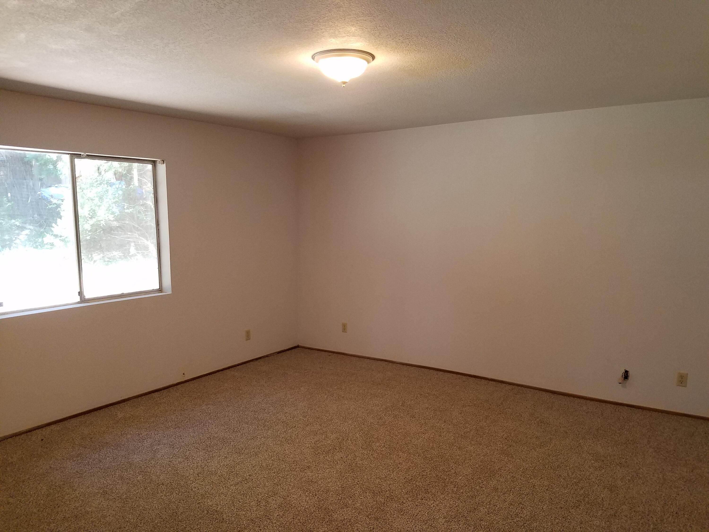 8118 Starlite Pines Road Shingletown, CA 96088 - Photo 21 of 32 LARGE MASTER BEDROOM