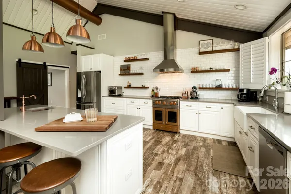 $1,300,000 | 20 Waterford Lakes Drive, Fletcher, NC 28732