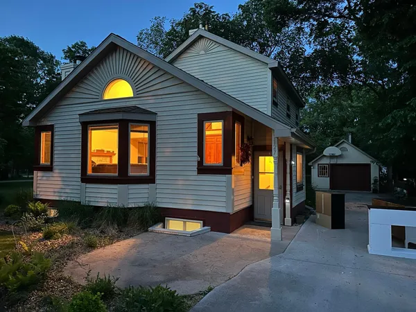 $284,900 | 1127 Campbell Avenue, Detroit Lakes, MN 56501