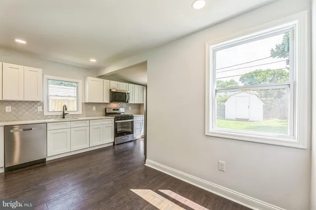 $309,900 | 707 Moores Lane, New Castle, DE 19720