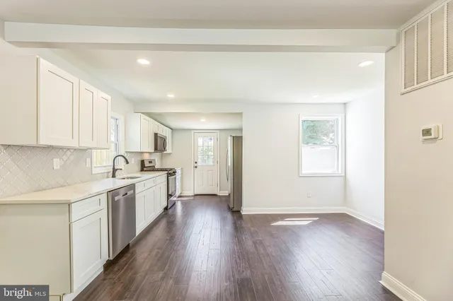 $309,900 | 707 Moores Lane, New Castle, DE 19720