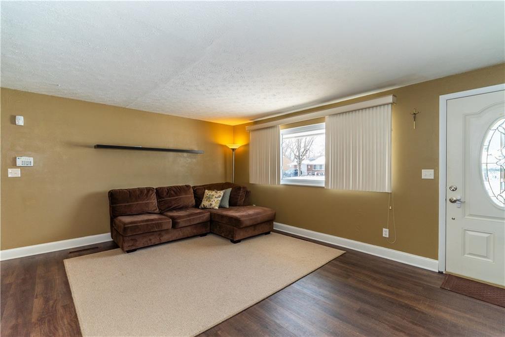 4333 Kitridge Road Dayton, OH 45424 - Photo 3 of 28