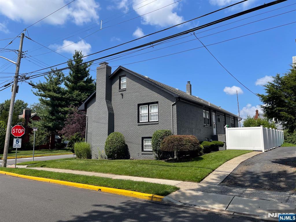 5 Hillside Terrace East Rutherford, NJ 07073 - Photo 16 of 17 Gallery Image 16