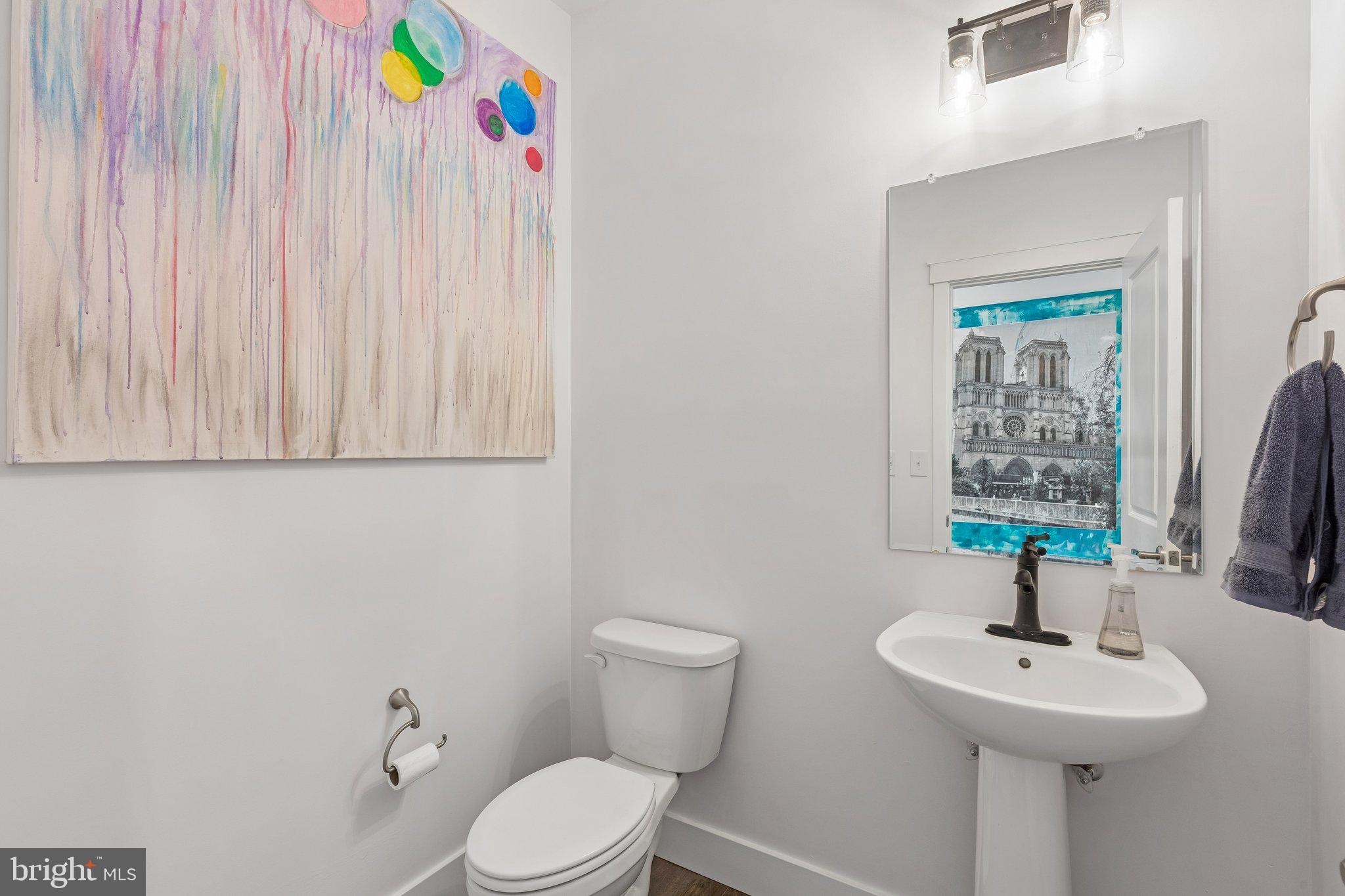 122 North Providence Road Media, PA 19063 - Photo 15 of 47 1st Floor Half Bathroom