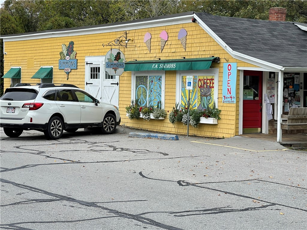9 Crandall Road Little Compton, RI 02837 - Photo 3 of 20 Simmons Market and Cafe