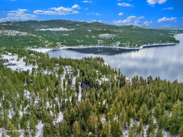 $465,000 | 32102 Highway 97, Harrison, ID 83833