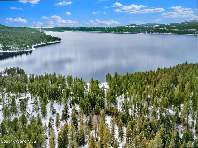 $465,000 | 32102 Highway 97, Harrison, ID 83833