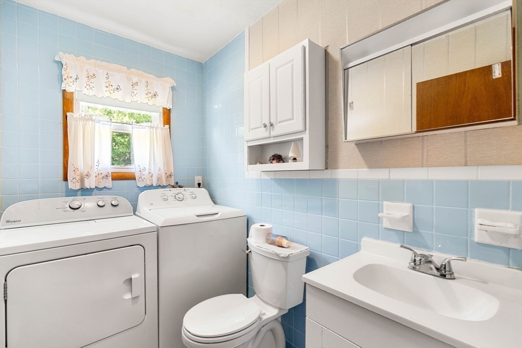97 Fitch Road Lancaster, MA 01523 - Photo 17 of 42