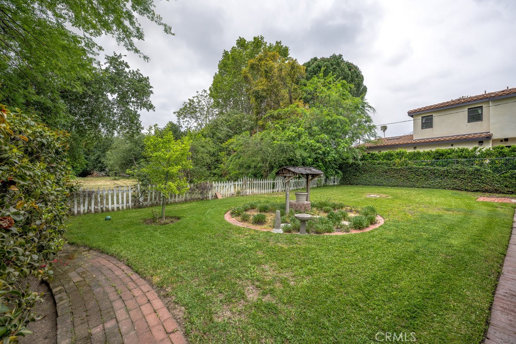 2437 Florence Avenue Arcadia, CA 91007 - Photo 28 of 34