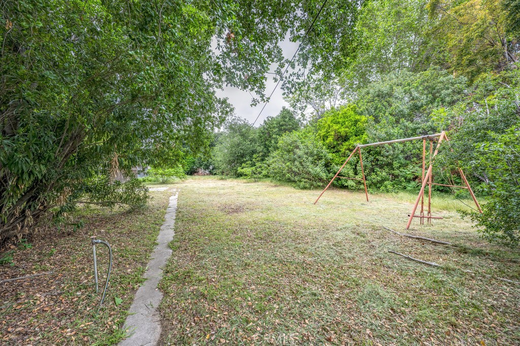 2437 Florence Avenue Arcadia, CA 91007 - Photo 32 of 34