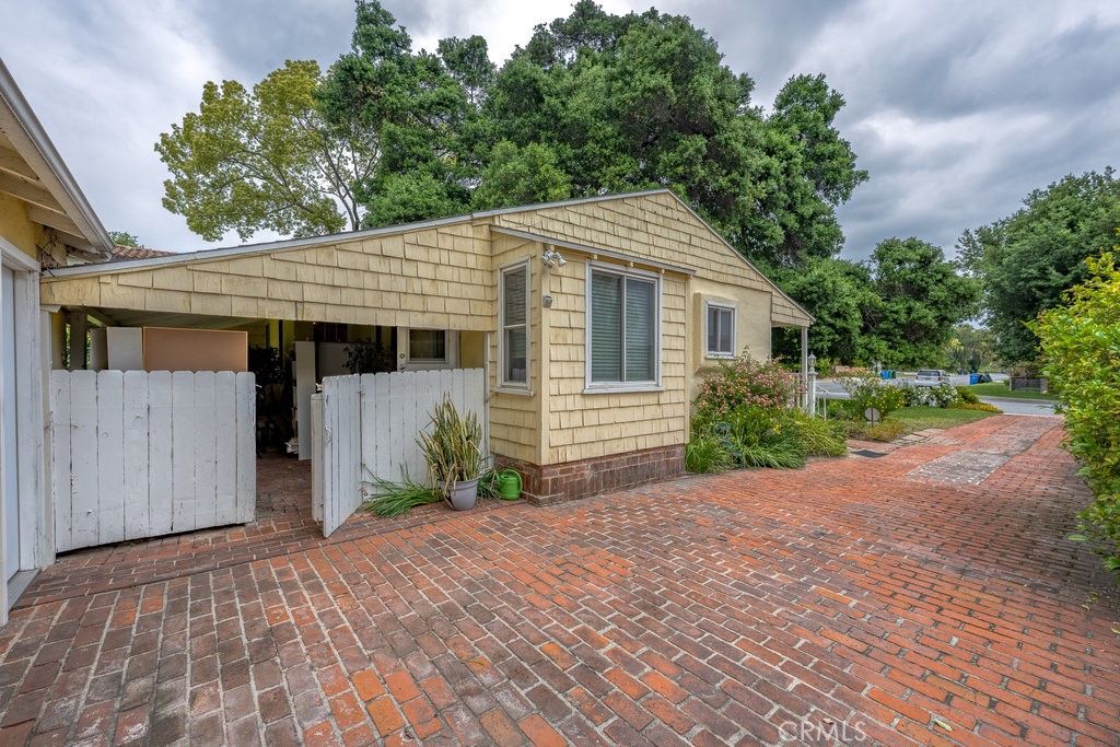 2437 Florence Avenue Arcadia, CA 91007 - Photo 5 of 34