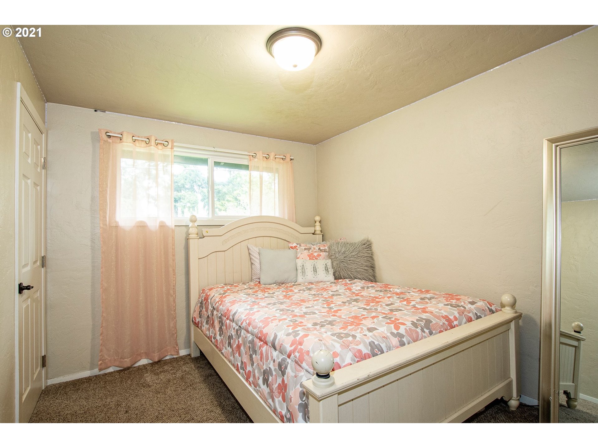 5855 Thurston Road Springfield, OR 97478 - Photo 12 of 14