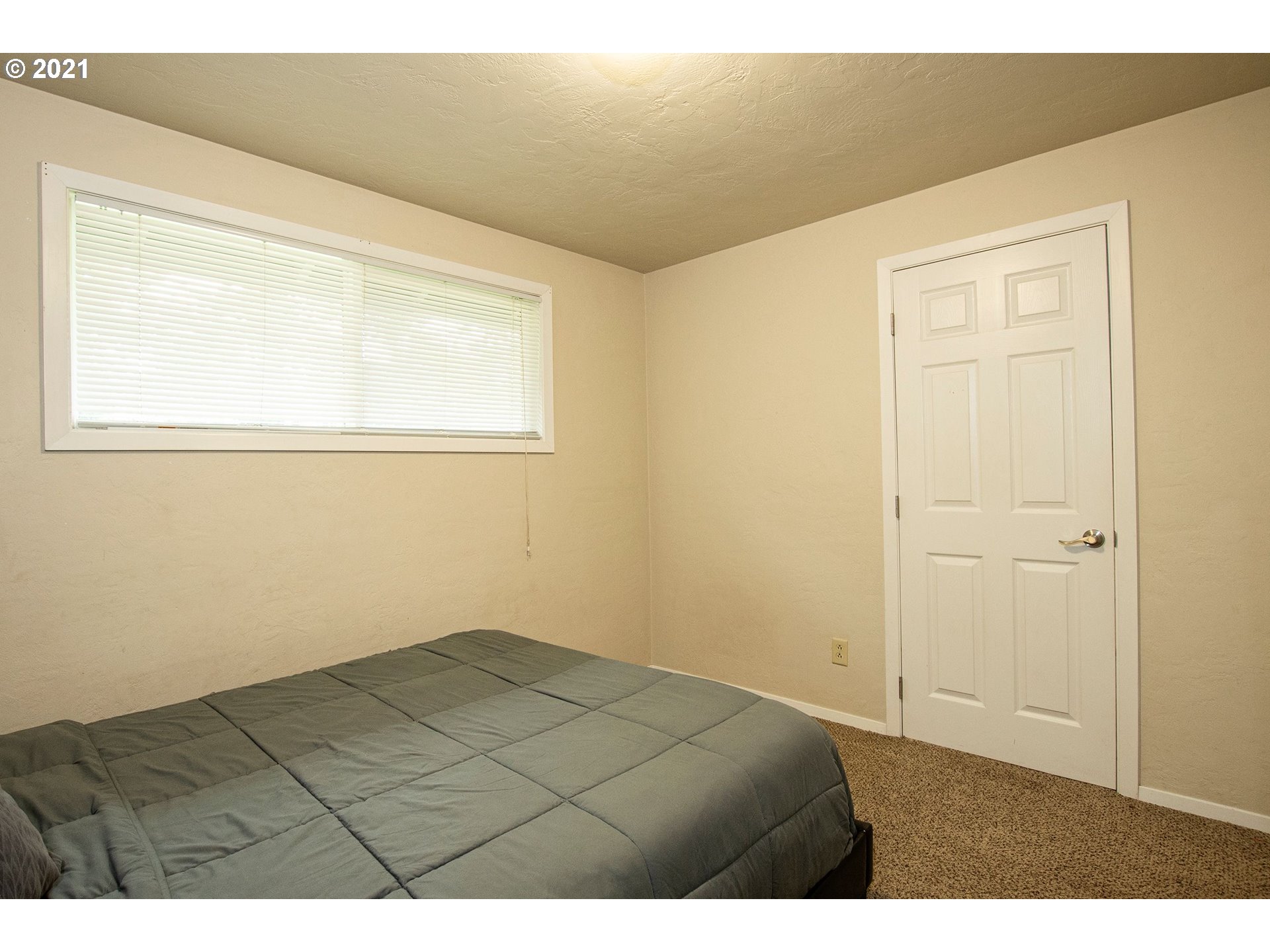 5855 Thurston Road Springfield, OR 97478 - Photo 13 of 14