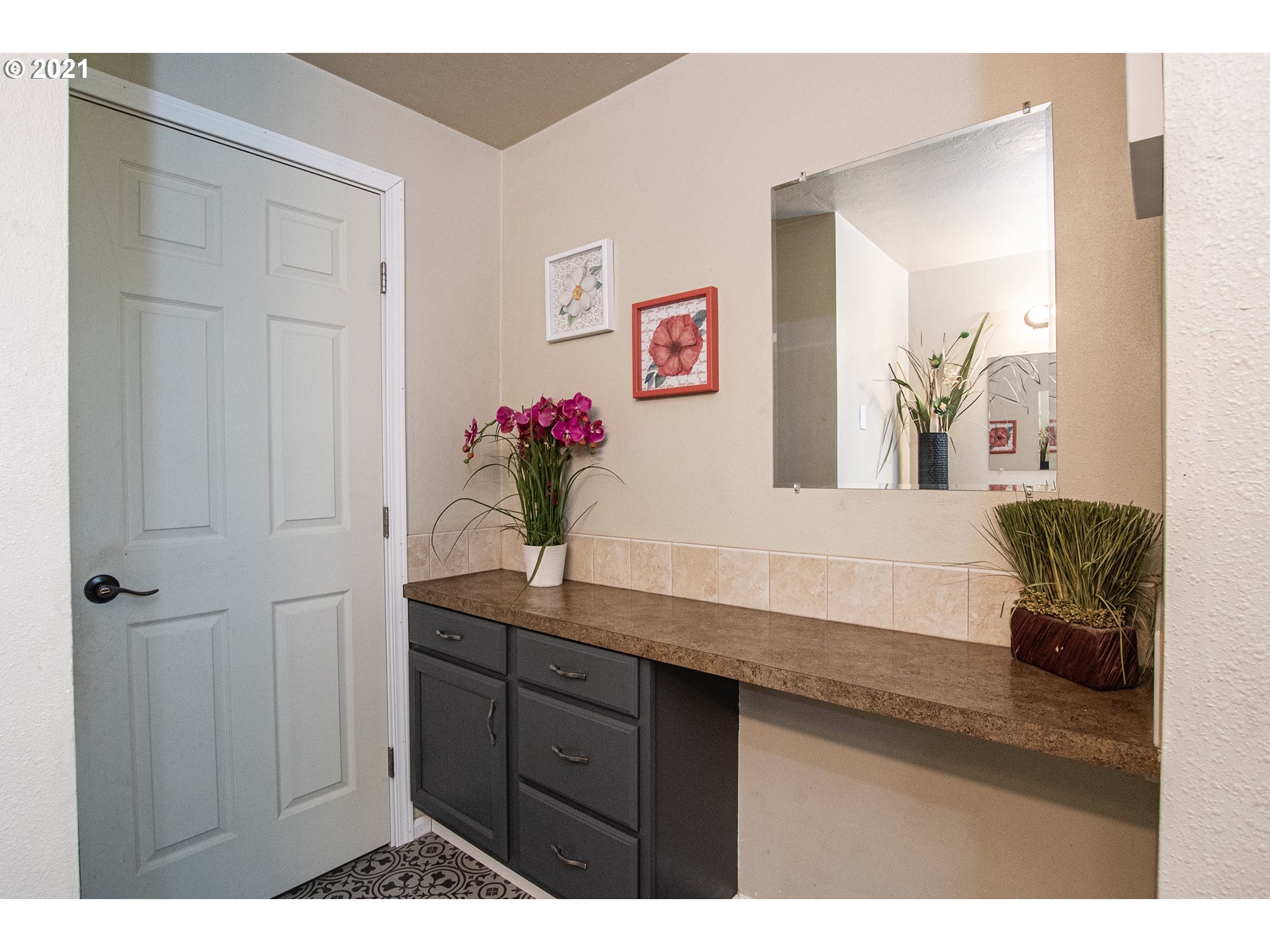 5855 Thurston Road Springfield, OR 97478 - Photo 10 of 14