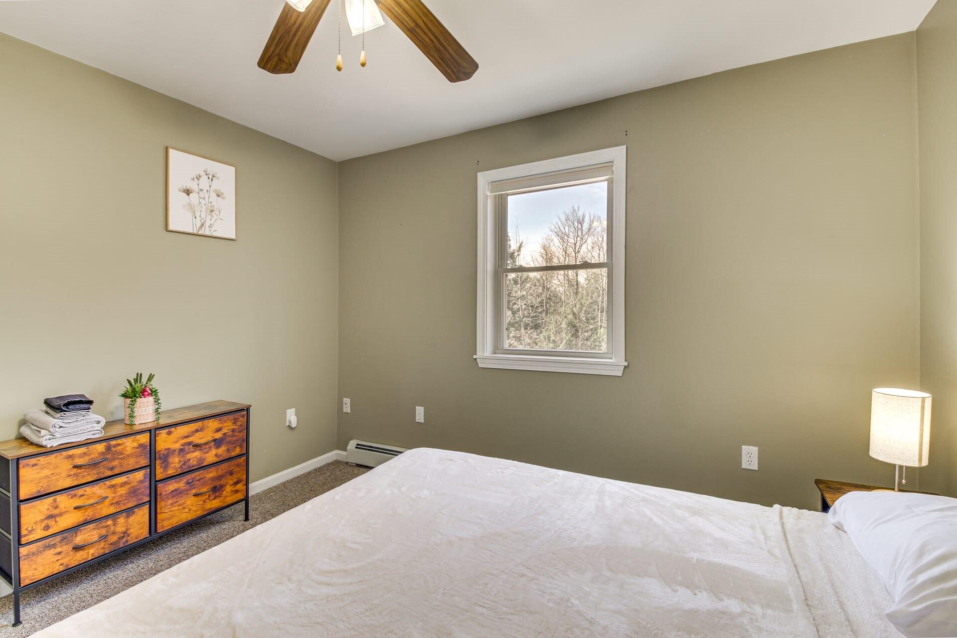 433 Works Road Jackson, ME 04921 - Photo 13 of 38 v