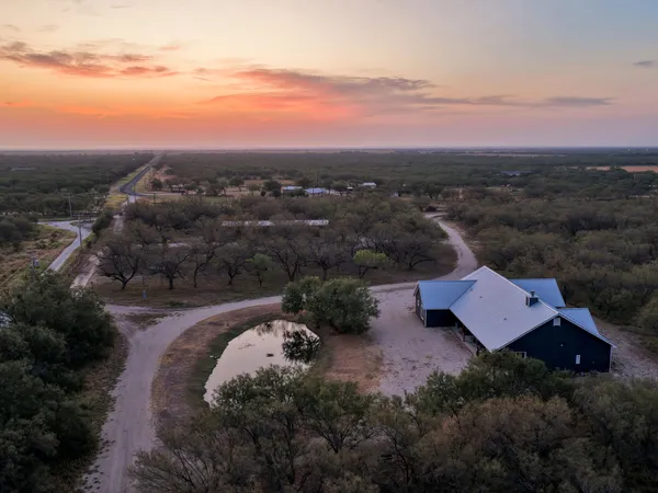$2,795,000 | 1986 St Crystal City Tx 78872, La Pryor, TX 78872