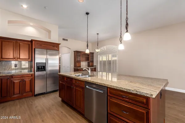 $5,600 | 7438 East Sand Hills Road, Scottsdale, AZ 85255