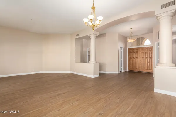 $5,600 | 7438 East Sand Hills Road, Scottsdale, AZ 85255