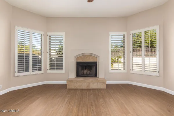 $5,600 | 7438 East Sand Hills Road, Scottsdale, AZ 85255