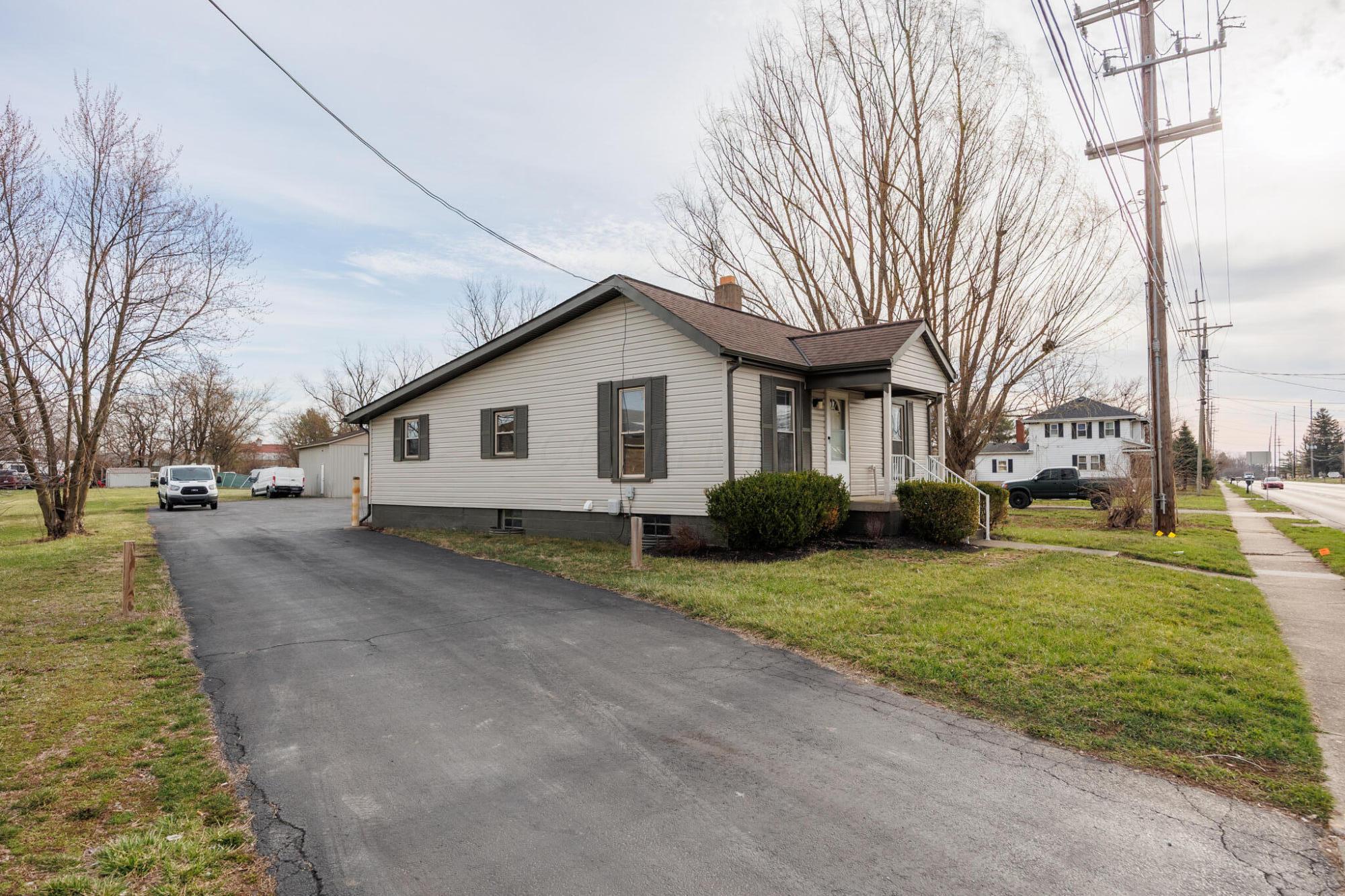 2182 Frank Road Columbus, OH 43223 - Photo 28 of 42 0319 Bo 2182 Frank Rd-10_(2048)