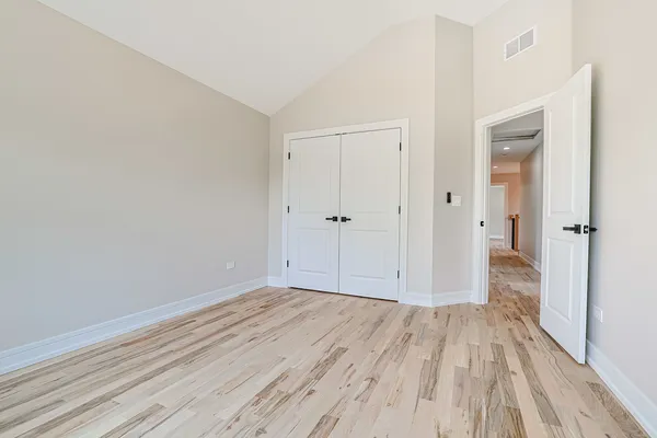 $629,000 | 7948 West 74th Avenue, Bridgeview, IL 60455