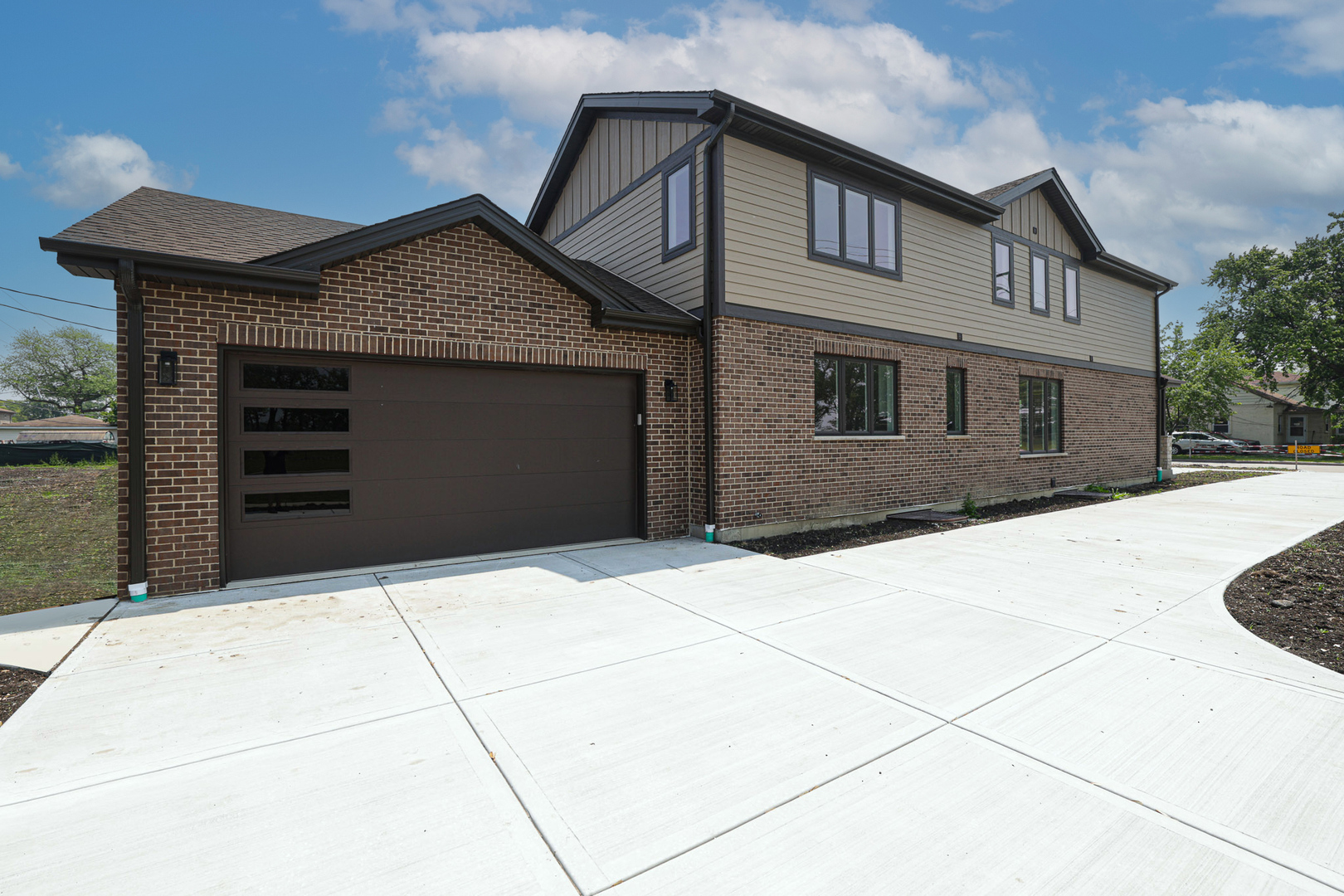 7948 74th Street Bridgeview, IL 60455 - Photo 3 of 41