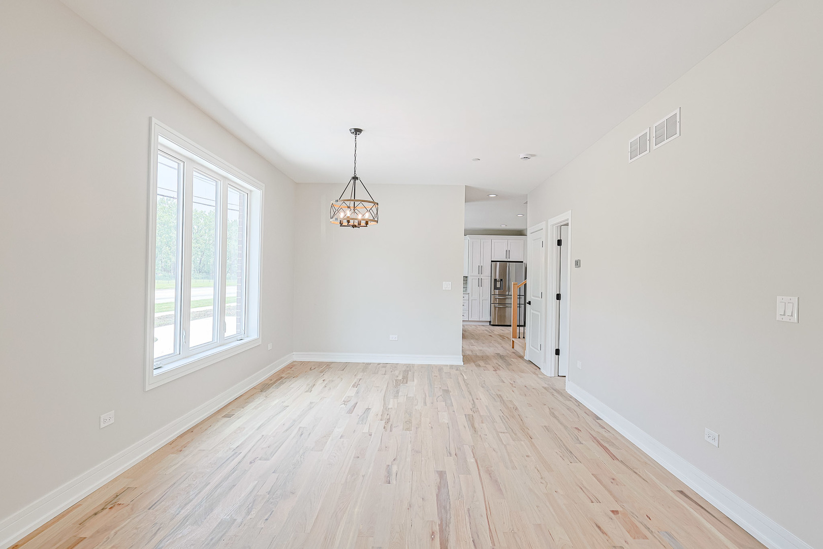 7948 74th Street Bridgeview, IL 60455 - Photo 6 of 41