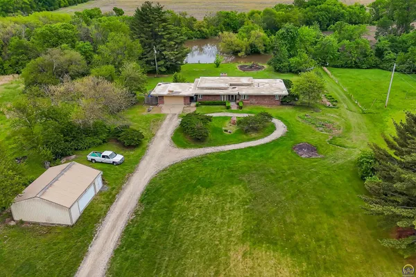 $499,900 | 5810 Southeast Croco Road, Berryton, KS 66409