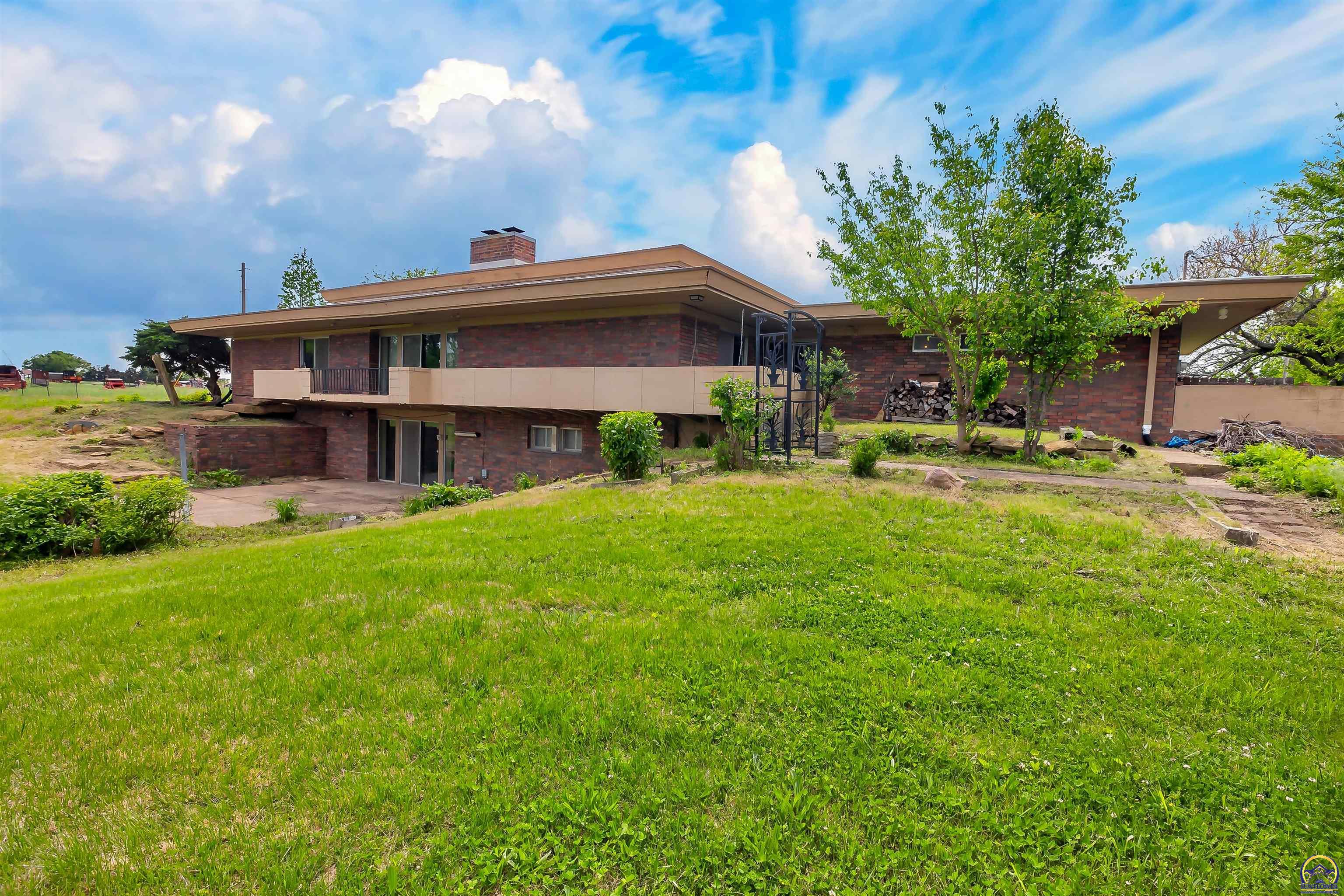 5810 Southeast Croco Road Berryton, KS 66409 - Photo 39 of 52