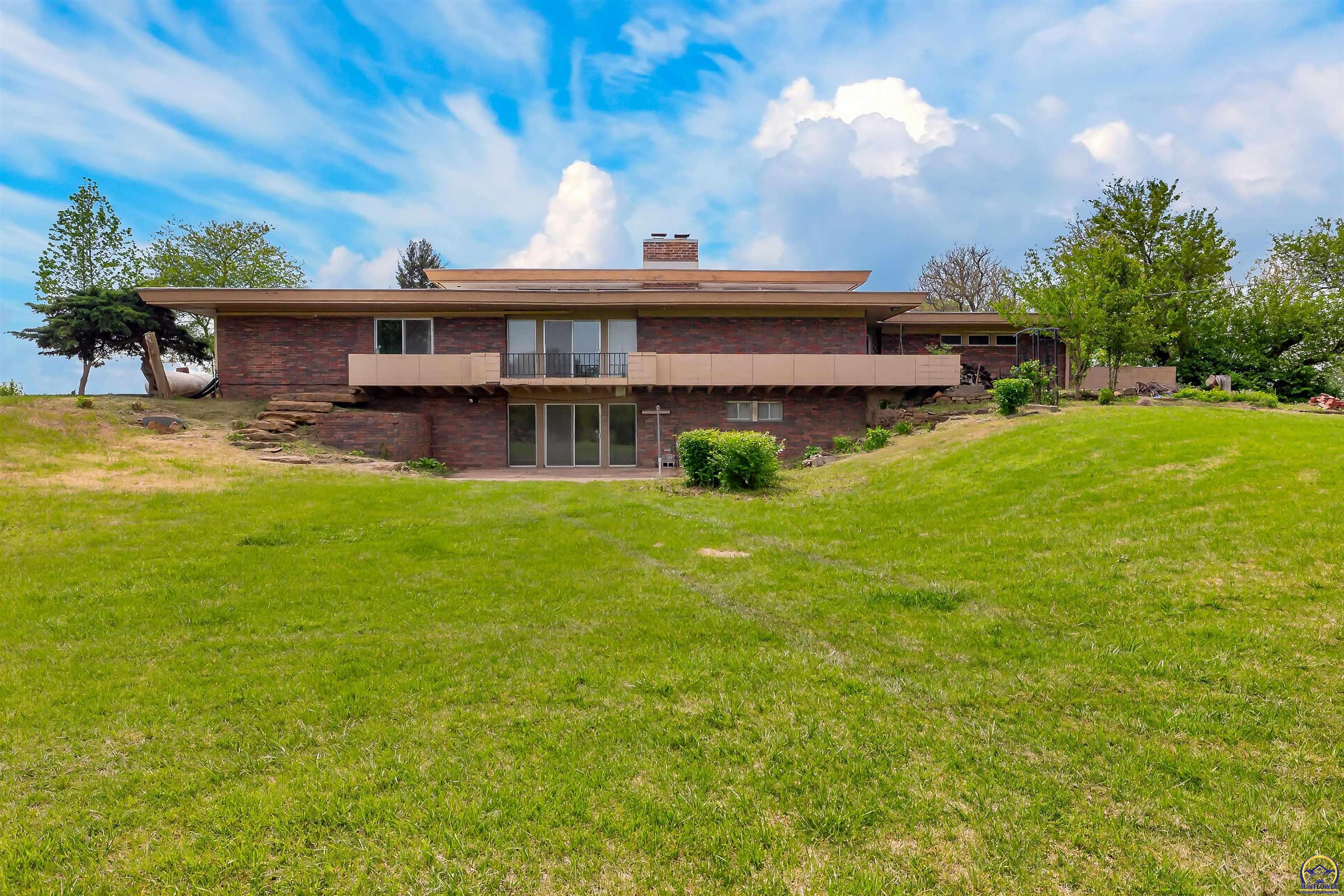 5810 Southeast Croco Road Berryton, KS 66409 - Photo 40 of 52