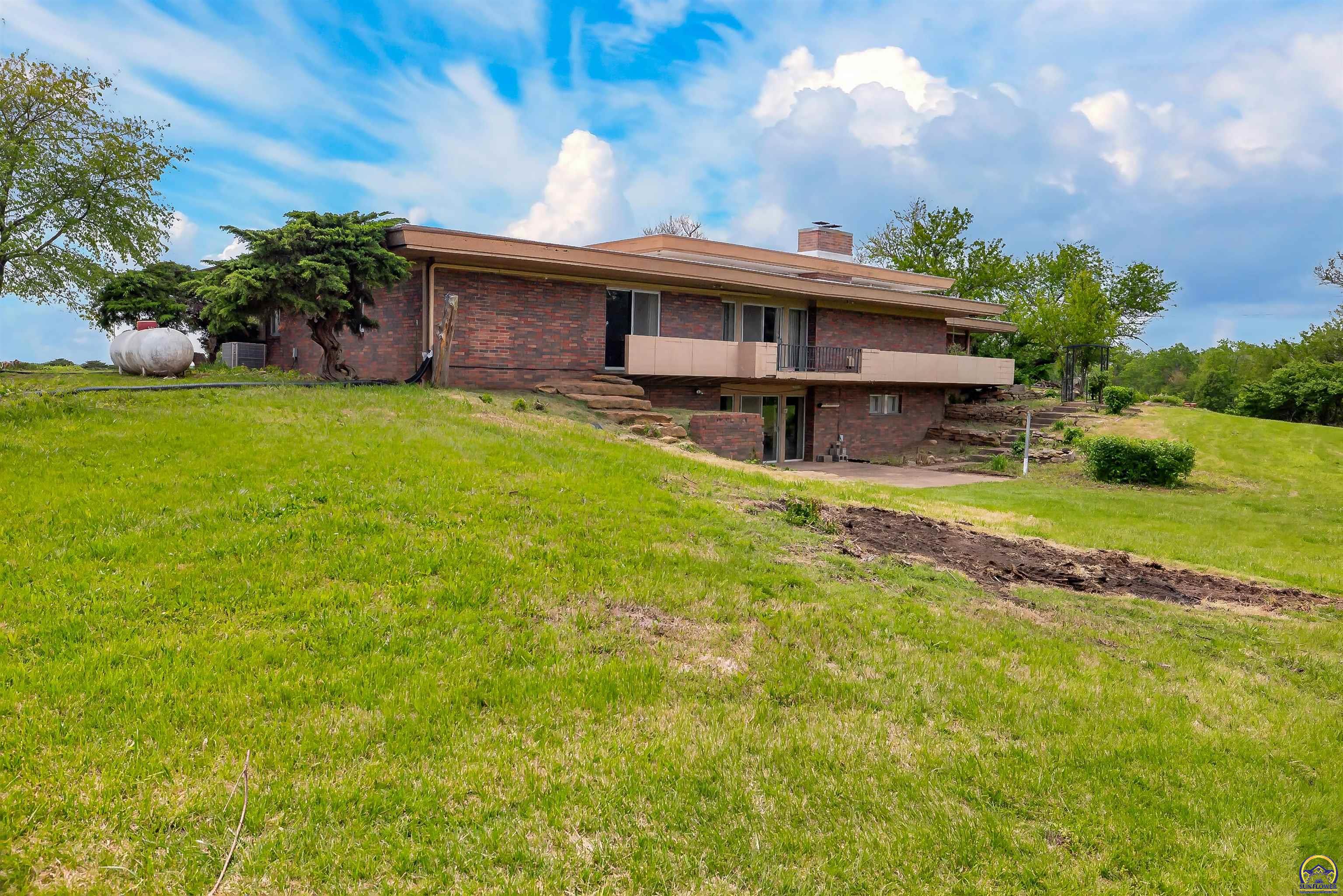 5810 Southeast Croco Road Berryton, KS 66409 - Photo 41 of 52