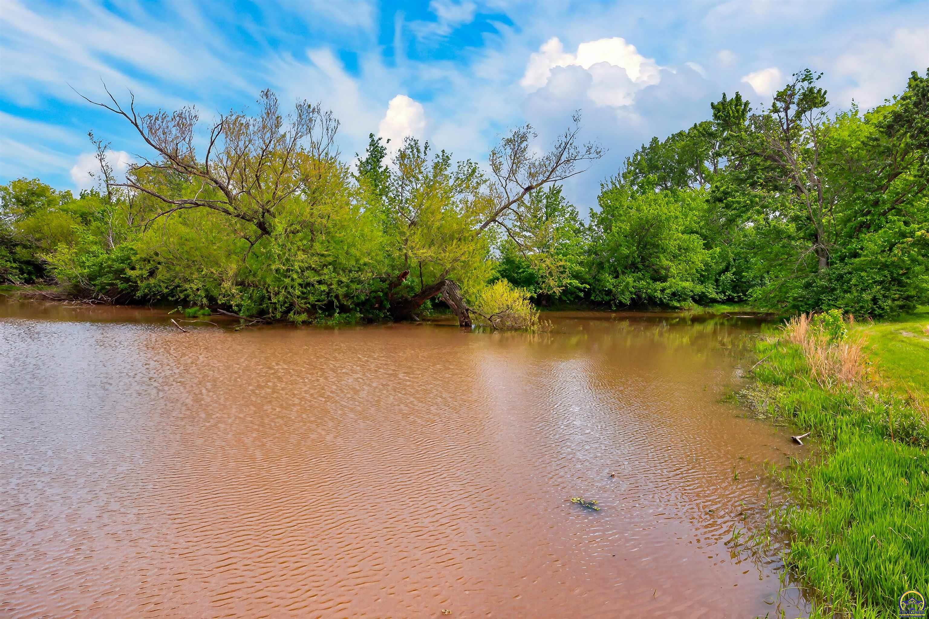 5810 Southeast Croco Road Berryton, KS 66409 - Photo 46 of 52