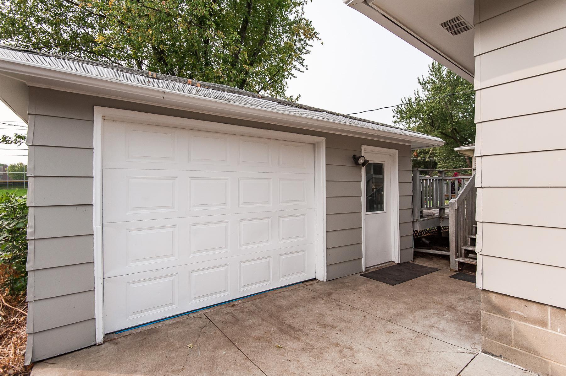 1616 34th Street Northwest Rochester, MN 55901 - Photo 19 of 22 Gallery Image 19