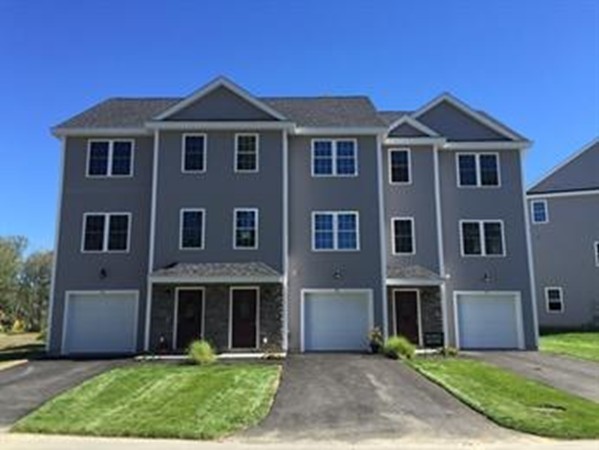 271 Riverneck Road, Unit 9 Chelmsford, MA 01824 - Photo 1 of 9 Gallery Image 1